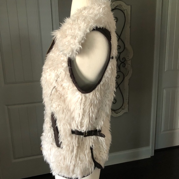 Cripple Creek Cream & Brown Vest - Picture 14 of 14